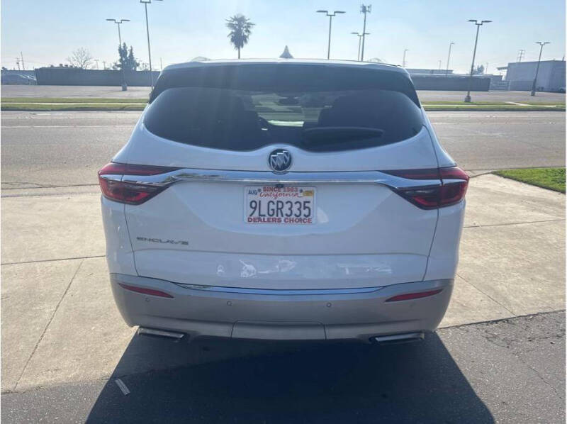 2020 Buick Enclave Essence