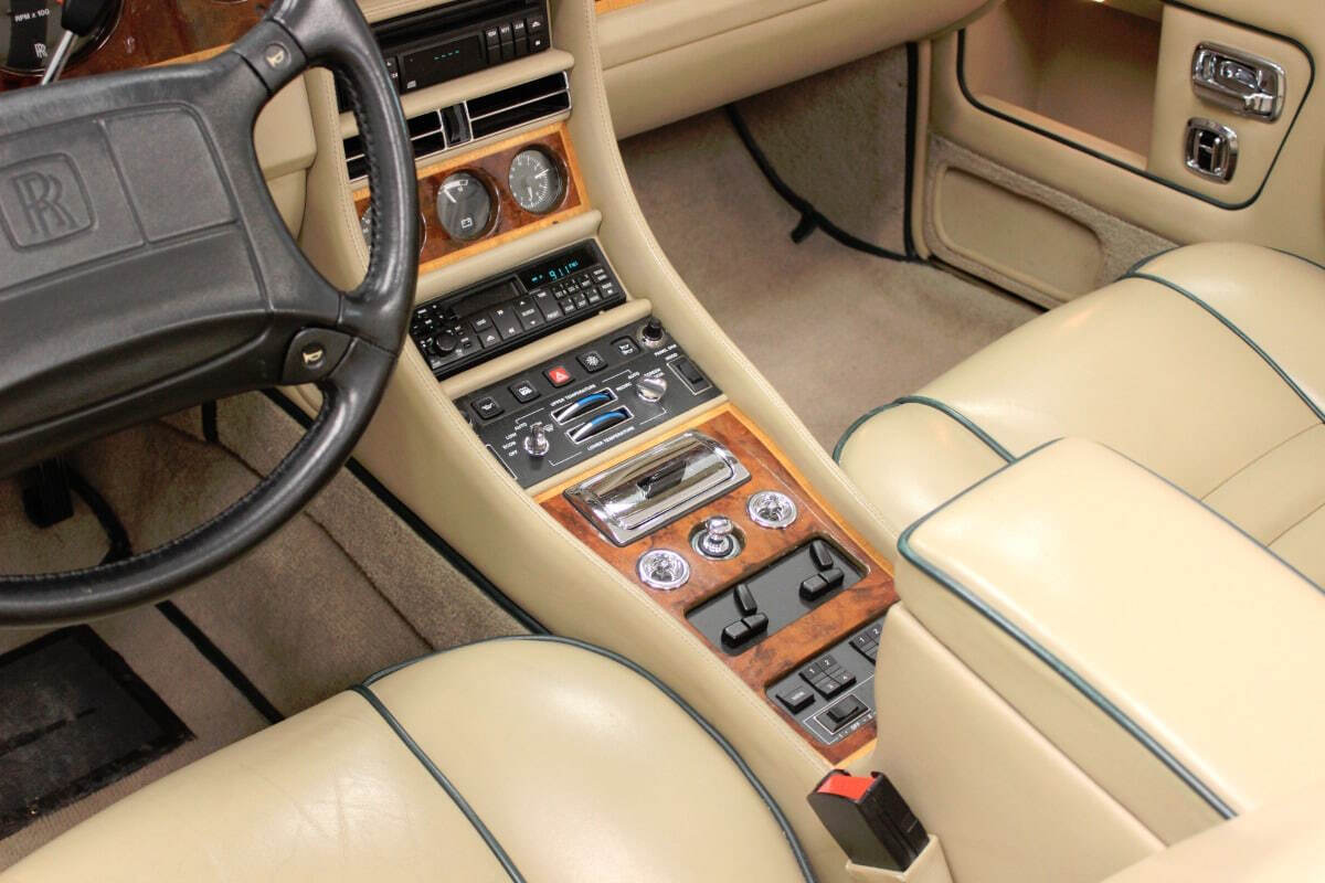 1993 Rolls-Royce Corniche 12