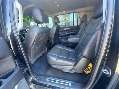 2016 Cadillac Escalade ESV Standard