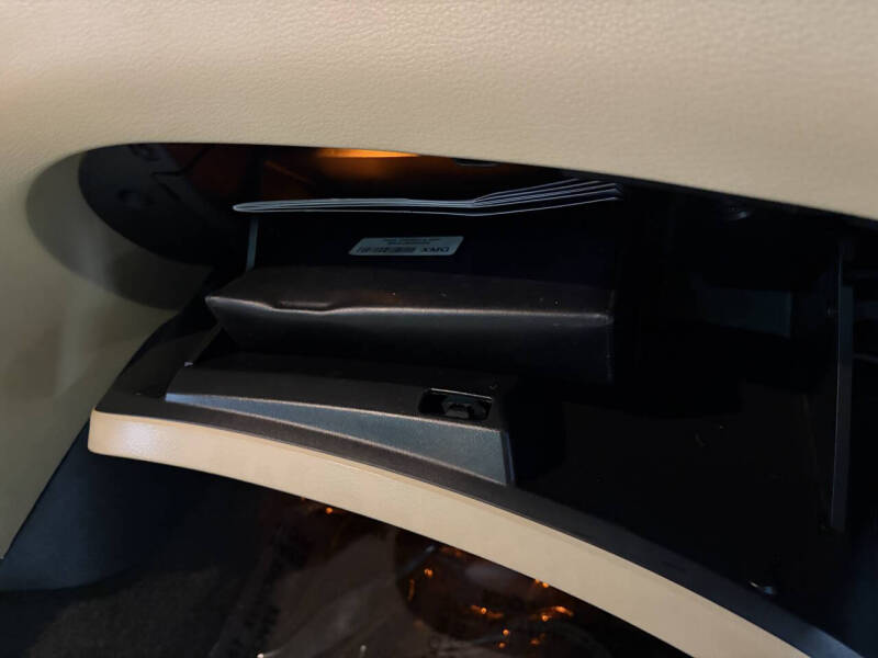 2008 Subaru Tribeca Ltd. 5-Pass.