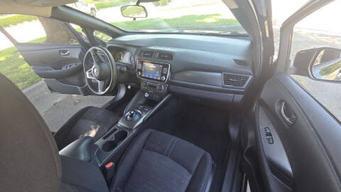 2022 Nissan LEAF S