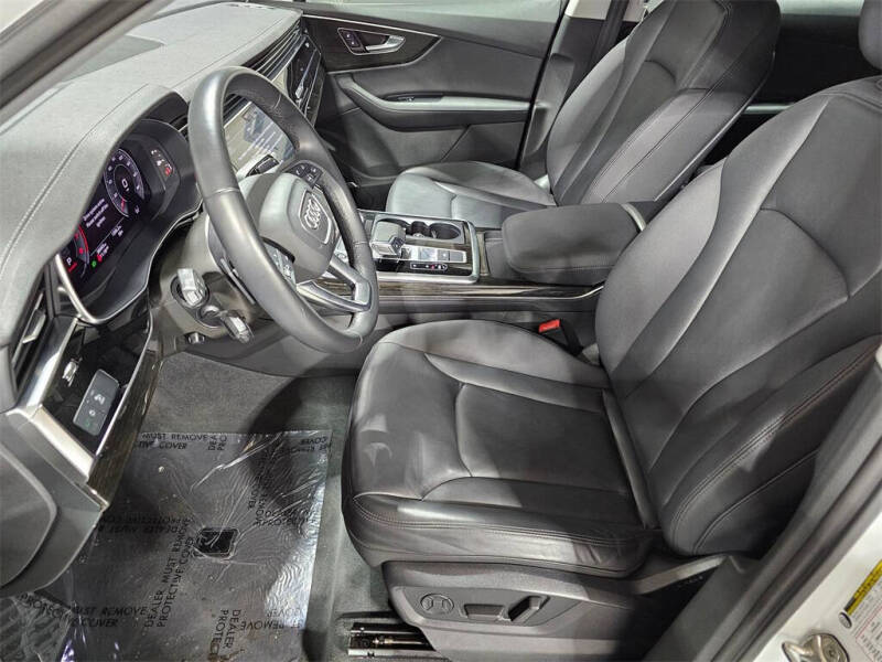 2023 Audi Q7 quattro Premium Plus 55 TFSI