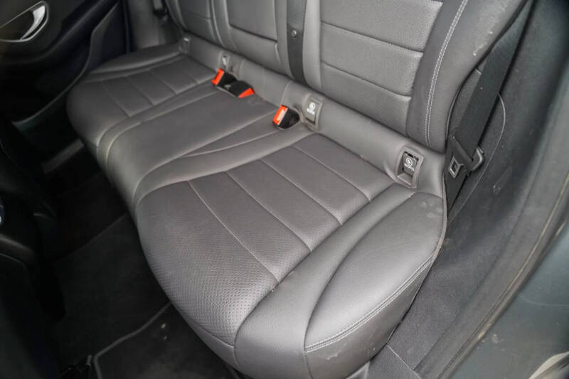 2021 Mercedes-Benz GLC GLC 300