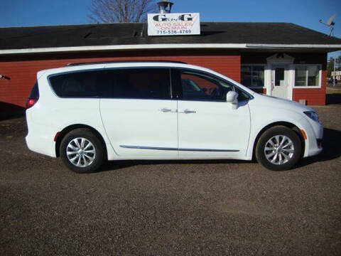 2017 Chrysler Pacifica Touring-L