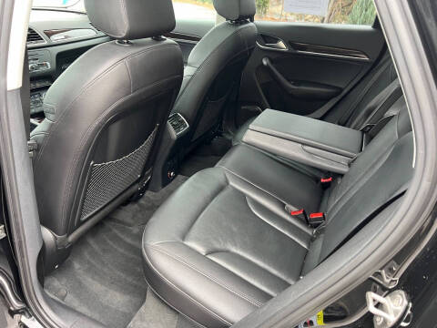 2015 Audi Q3 2.0T quattro Prestige