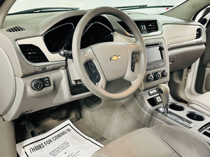 2017 Chevrolet Traverse LS
