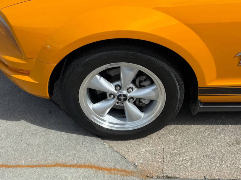 2008 Ford Mustang V6 Deluxe