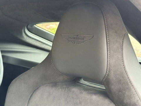 2025 Aston Martin Vantage