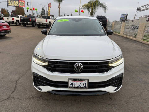 2023 Volkswagen Tiguan SE R-Line Black