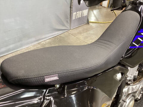 2023 Suzuki DR-Z400SM