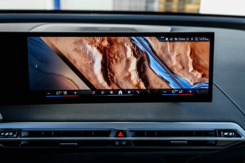 2025 BMW iX xDrive50