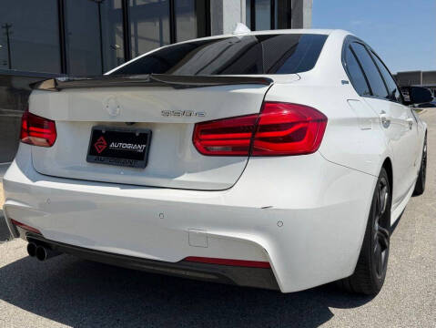 2017 BMW 3 Series 330e iPerformance