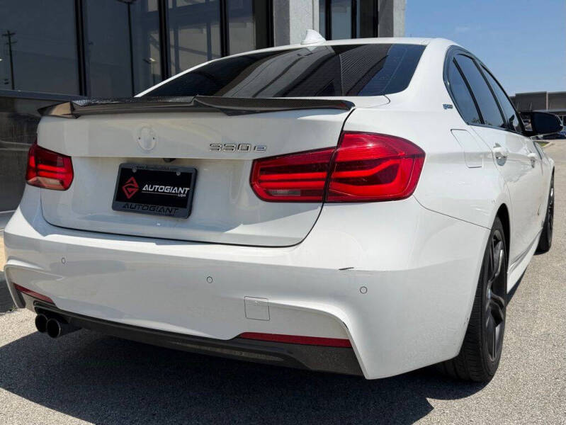 2017 BMW 3 Series 330e iPerformance