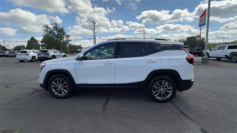 2022 GMC Terrain SLT