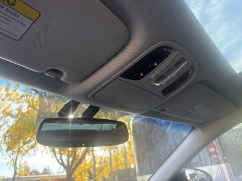 2017 Kia Cadenza Premium