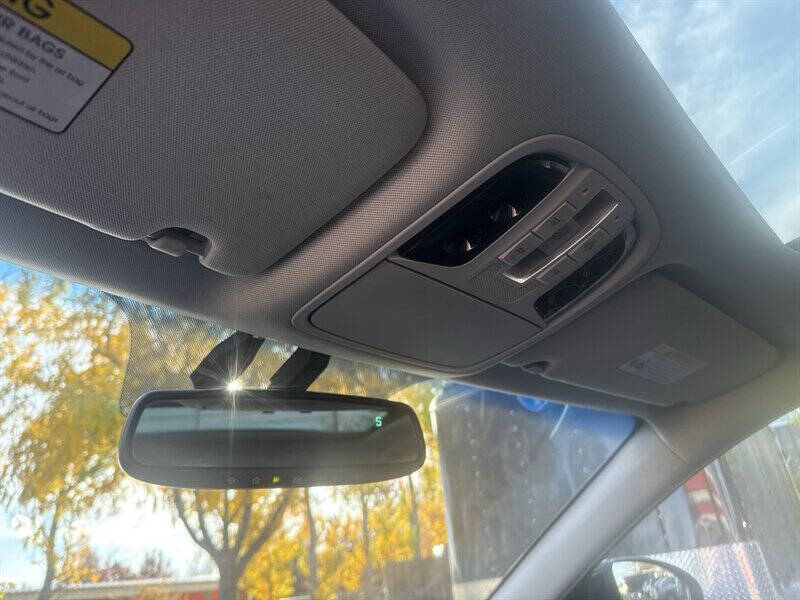 2017 Kia Cadenza Premium