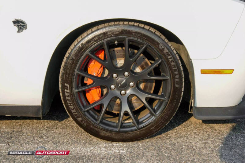 2015 Dodge Challenger SRT Hellcat