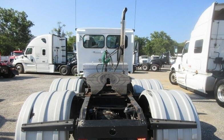 2014 Peterbilt 587 for sale at Fast Financial Auto Mall in Lakeland, FL