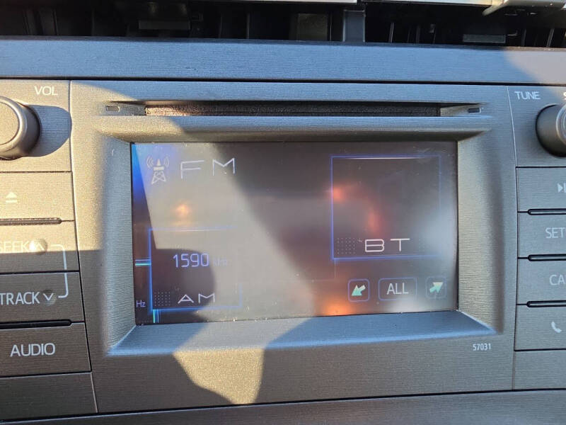 2012 Toyota Prius Two