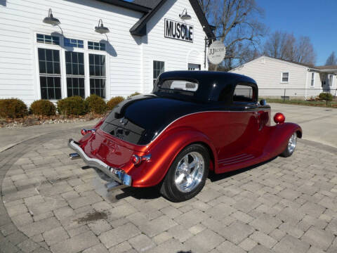 1933 Ford Custom Deluxe
