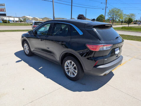2020 Ford Escape SE