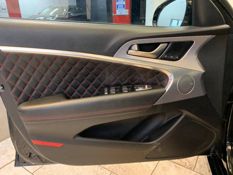 2022 Genesis G70