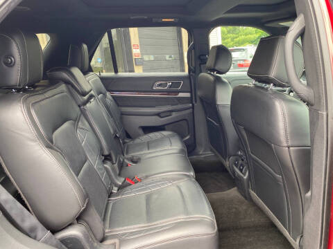2017 Ford Explorer Platinum