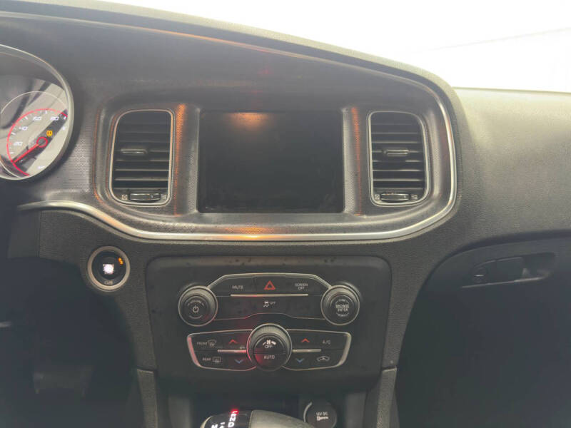 2017 Dodge Charger SXT