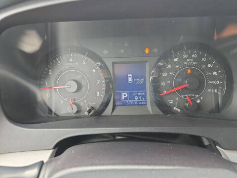 2015 Toyota Sienna LE 8-Passenger