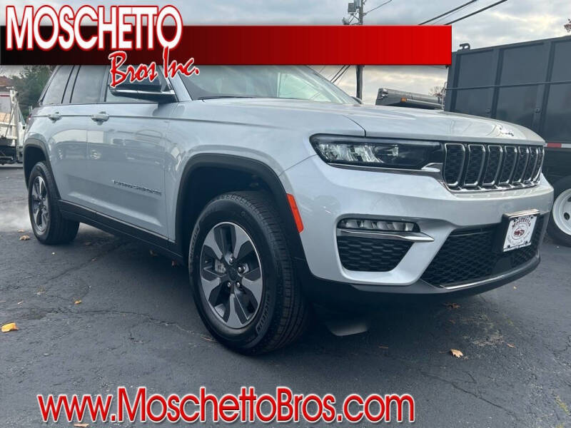 2022 Jeep Grand Cherokee 4xe's photo