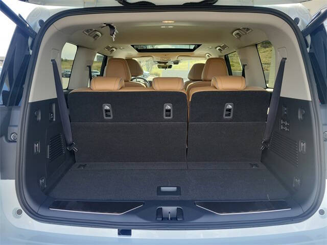 2025 Infiniti QX80 Sensory