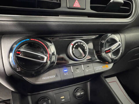 2022 Hyundai Kona SE