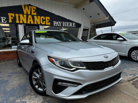 2019 Kia Optima LX