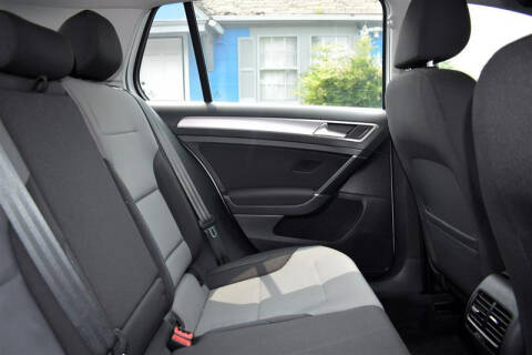 2016 Volkswagen e-Golf SE