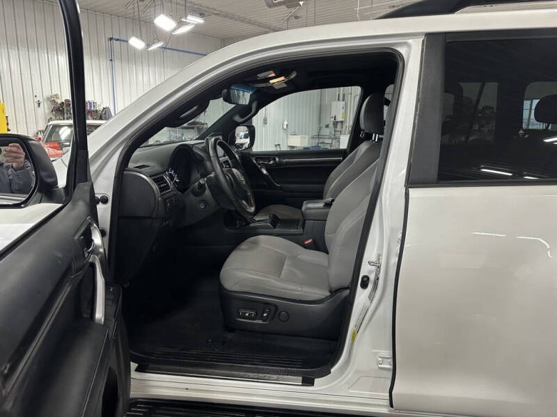 2023 Lexus GX 460