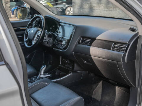 2018 Mitsubishi Outlander PHEV SEL