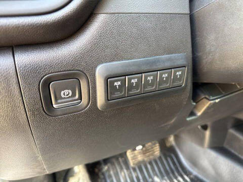 2025 GMC Sierra 3500HD CC Pro