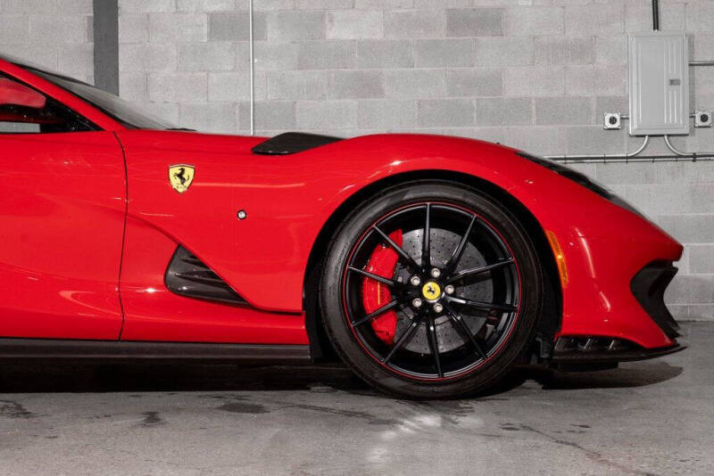 2022 Ferrari 812 Competizione