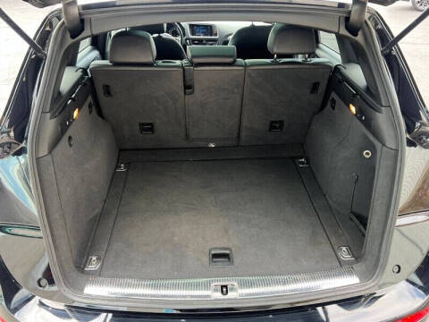 2012 Audi Q5 3.2 quattro Premium Plus