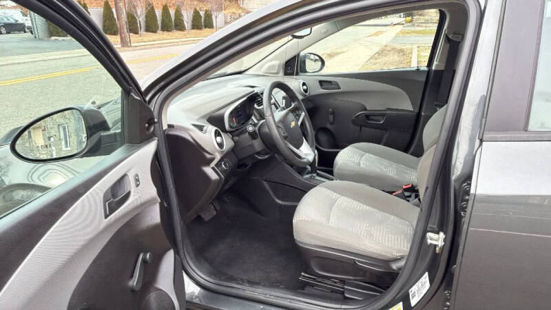 2020 Chevrolet Sonic LT