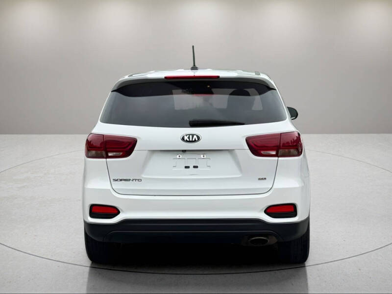 2019 Kia Sorento LX