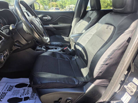 2019 Jeep Cherokee Latitude Plus