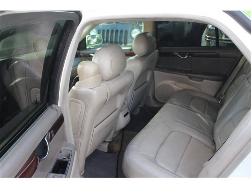 2004 Cadillac DeVille DTS