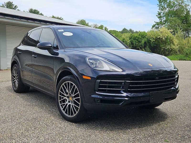 2023 Porsche Cayenne Platinum Edition