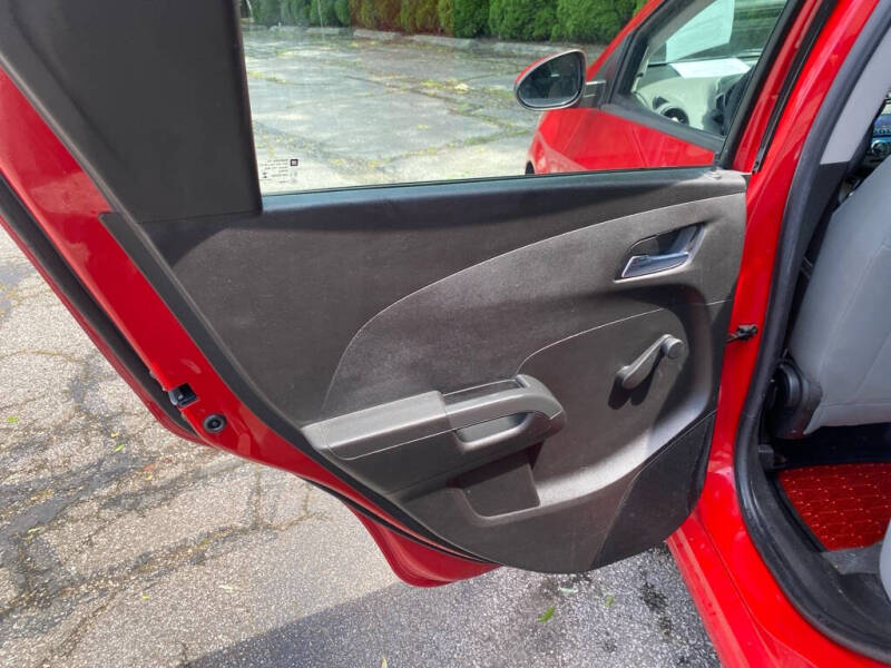 2012 Chevrolet Sonic LS