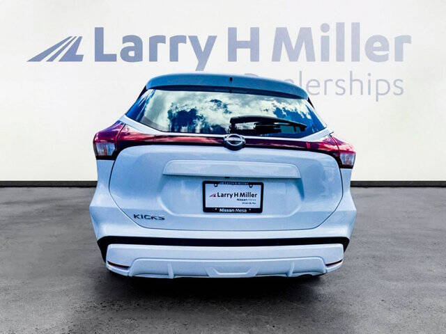 2025 Nissan Kicks Play S