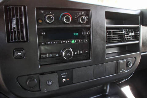 2017 Chevrolet Express 2500