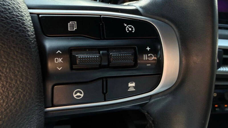 2023 Kia K5