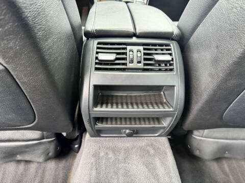 2012 BMW 5 Series 550i