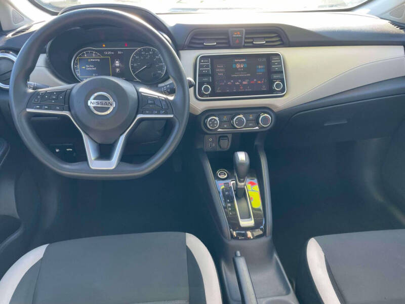 2021 Nissan Versa SV